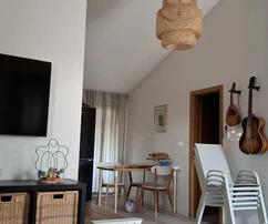 Wyspa Brač, Škrip, dom z działką