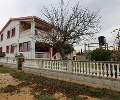 Detached property, 400 meters from the beach