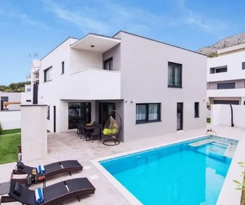 Podstrana, Strožanac, Luxusvilla 350m2 mit Garage