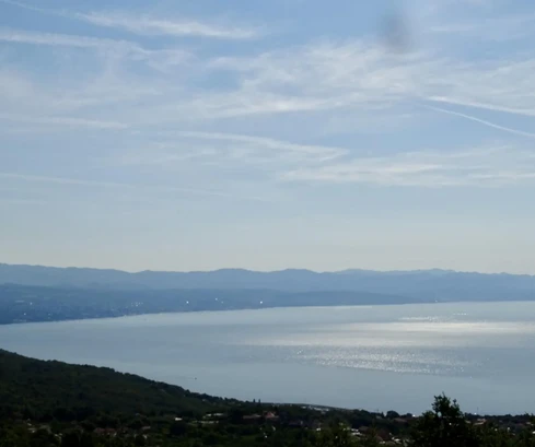 Finca con antigüedades en venta cerca de Opatija en Croacia