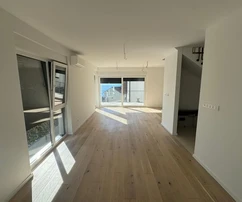Matulji, Pavlovac, OBRA NUEVA, piso de tres plantas y cuatro habitaciones de 148 m² con vistas al mar