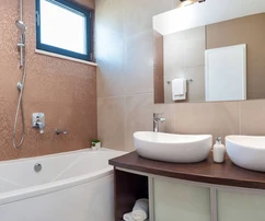 Luxury villa with pool for sale in Okrug in Croatia