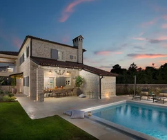 Luxusvilla mit Pool in Kanfanar zu verkaufen in Kroatien