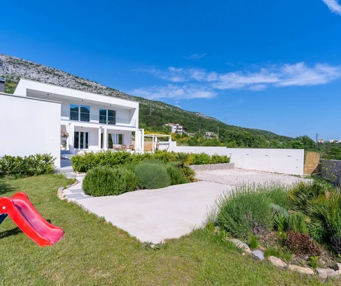 Modern villa with a pool for sale in Omiš in Croatia