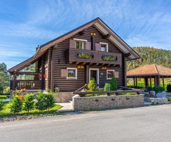 Fužine, Vrata, Villa en bois de luxe avec piscine couverte chauffée et espace bien-être