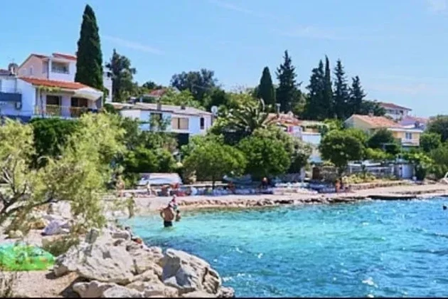 <p>Сегет Враньица, строительный участок 910 м2, 120 м от моря</p>