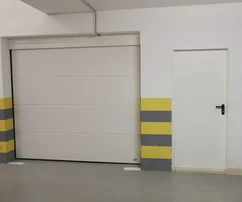 K. Gomilica, dvojizbový byt 58 m2 na prvom poschodí, 2 garáže a vonkajšia garáž