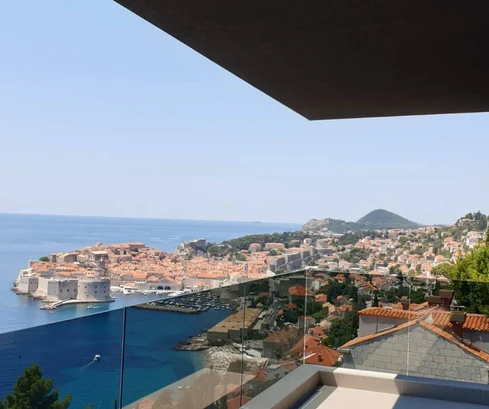 Dubrovnikban panorámás luxuslakás eladó Horvátországban