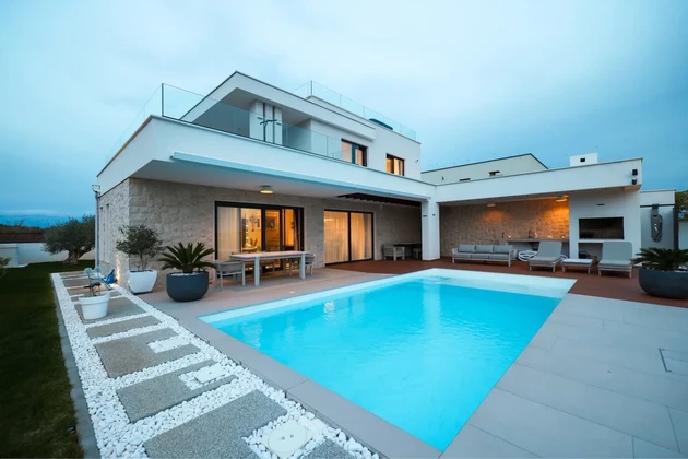 Privlaka - Zadar, 700 Meter vom Meer entfernt, Luxusvilla mit Pool, Meerblick