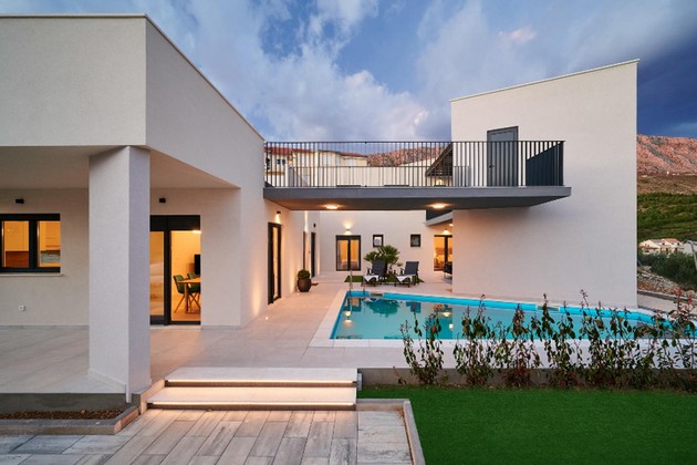 Unique modern villa not far from the sea near Omiš