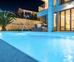 Zadar, Complexe exclusif de deux villas en bord de plage avec vue panoramique sur la mer