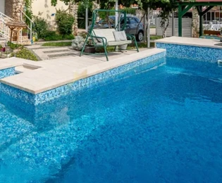Fažana, Valbandon, casa indipendente con piscina