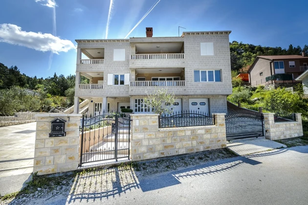 Slivno, Blace, Wohneinheit S1, 227 m²