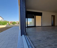 Vir, luxusný byt 153 m² s impozantnou súkromnou záhradou 250 m² - len 180 m od pláže