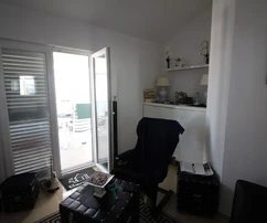 Luminoso apartamento de 3 habitaciones cerca de la playa en Vir - ¡Tu sueño adriático!