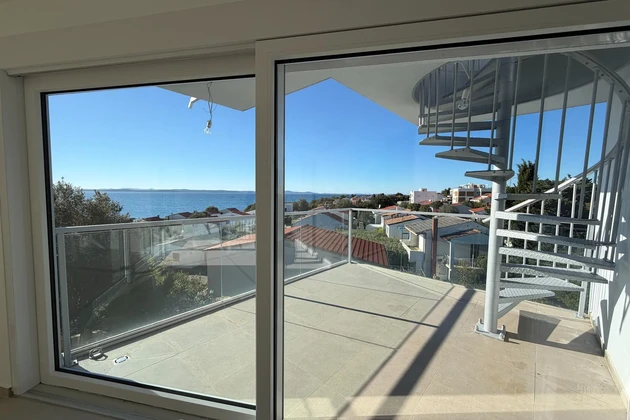 Zadar, Petrčane, Exclusive apartment with a rooftop terrace and panoramic sea view