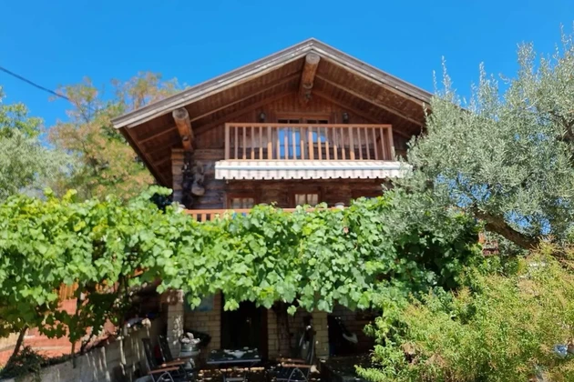 Poreč, Istrien: Haus mit Meerblick und großem Garten
