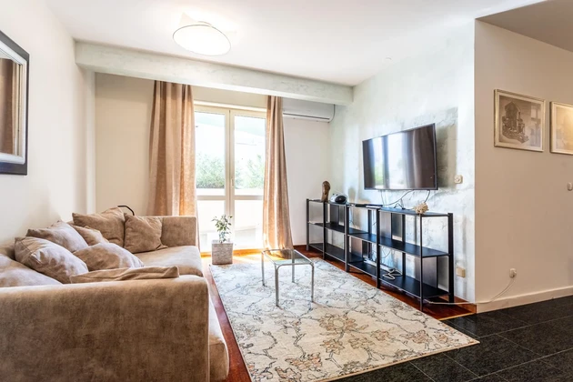 Split, Firule, appartement de trois pièces rénové dans un excellent emplacement