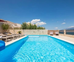 Villa mit Panoramablick auf das Meer von Pag zu verkaufen in Kroatien