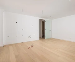 Apartamento de dos dormitorios en venta con vista al mar en Opatija, Croacia