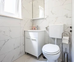 Apartamentowa willa na sprzedaż w Okrugu blisko morza w Chorwacji