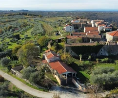 Auténtica finca istriana en venta cerca de Buje en Croacia