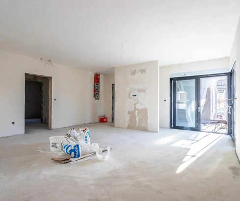 Omiš, spacieux appartement de deux pièces, nouvelle construction, deuxième rangée de la mer