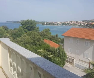 Casa in vendita vicino alla spiaggia di Sebenico in Croazia