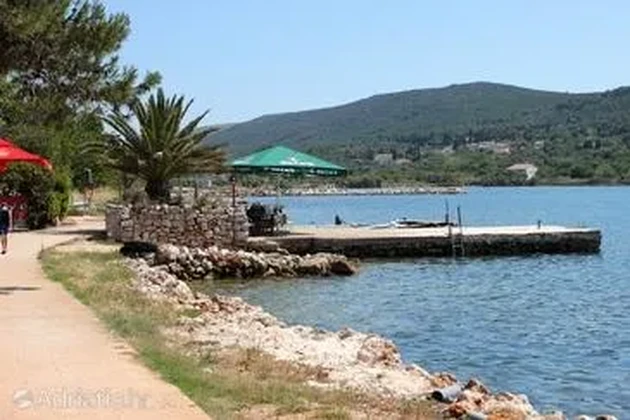 Hrvatska - Dugi otok | Građevinsko zemljište u prvom redu do mora