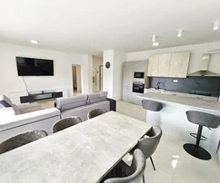 Vodice-Srima - Penthouse w pierwszej linii brzegowej