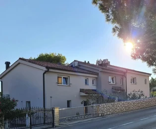 Rab, Barbat, casa nuova, 100 m dal mare