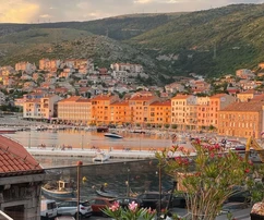 Caffe Bar i Noćni Klub, Senj, 220m2, TOP LOKACIJA