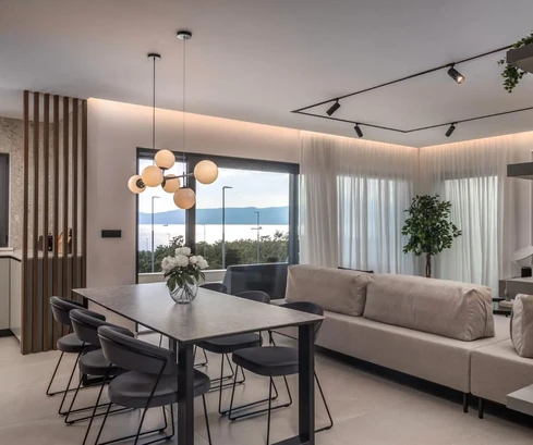 Apartamento de lujo con piscina en venta en Kostrena, Croacia