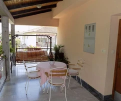 Lovran, priestranný dom v centre mesta s výhľadom na more