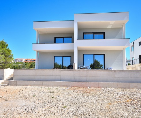 Wohnung in Vodice zu verkaufen mit Meerblick