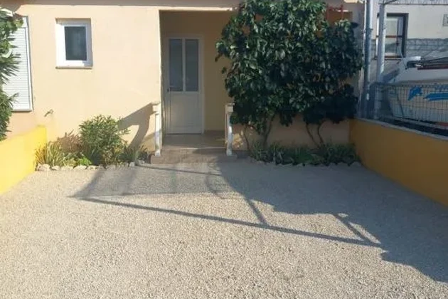 Terraced house, 35m2, (3 rooms), 2 parking spaces