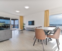 Moderne Wohnungen in Rogoznica in Meeresnähe mit Pool