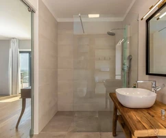 Espectacular villa de piedra en venta en Poličnik, Croacia