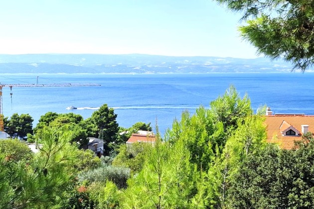 Impresionante terreno junto al mar en venta en la Riviera de Omis