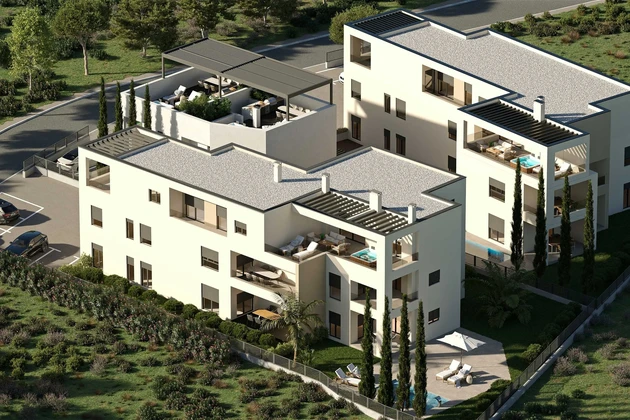 Poreč, Istrien: EG-Wohnung mit Garten nahe Strand