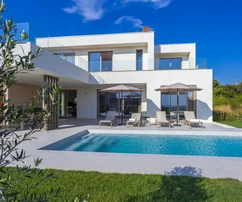 Rovinj, exclusive villa with pool and panoramic sea view