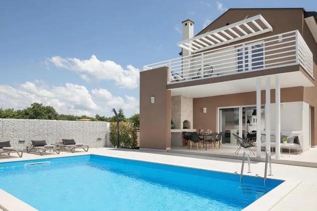 Modern Villa with pool, Istria, Svetvinčenat