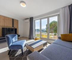 Apartamento en venta en Umag con vista al mar en Croacia