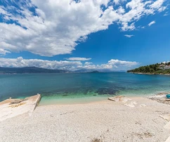 Villa frente al mar en venta en Čiovo, Croacia