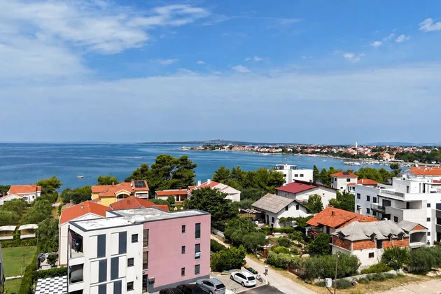Apartmán v Privlaka Dalmácie - třetí řada u moře