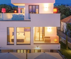 Zadar, Complejo exclusivo de dos villas en la playa con vistas panorámicas al mar