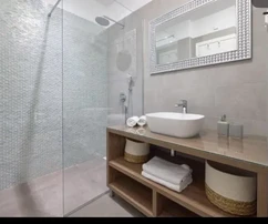 Podstrana, Strožanac, luxusná vila 350 m2 s bazénom, výhľad na more