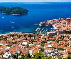 Terrain constructible de 5500 m2 - Čilipi, Dubrovnik
