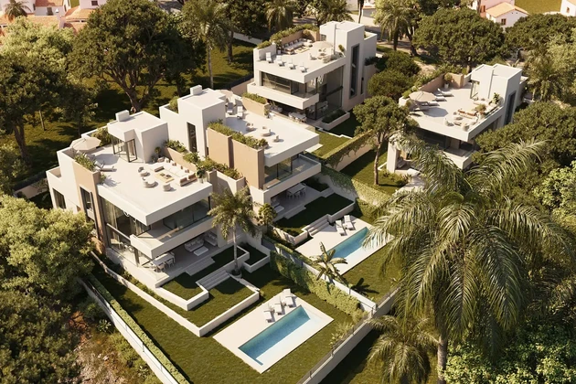 ID 227 / New villas in Marbella by the beach