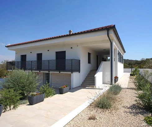 Zadar, Polača, gyönyörű medencés villa csendes környezetben